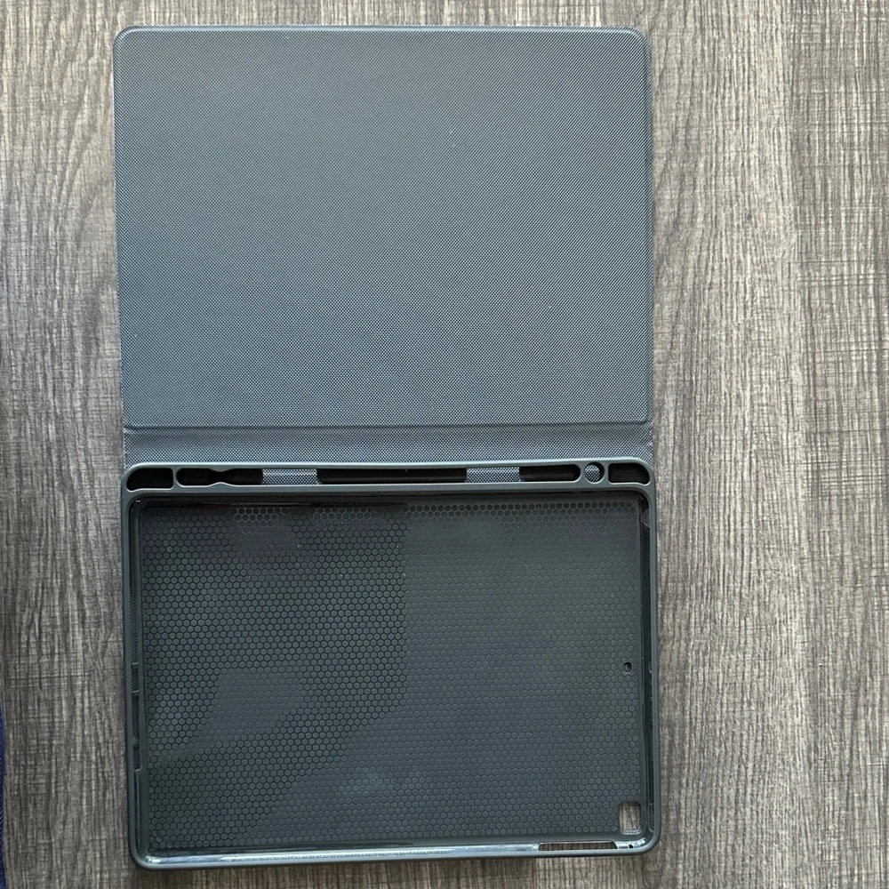 Patriotic Black Tablet Cover with Skull Design
